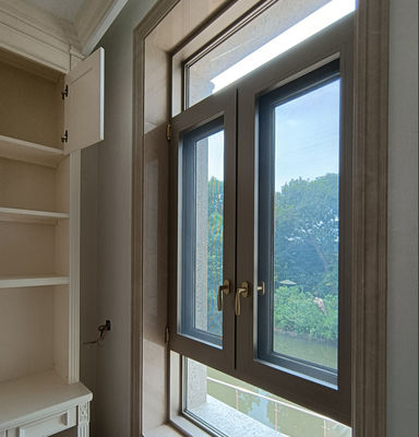 Podwójnie wyświetlone aluminiowe okienko swingowe