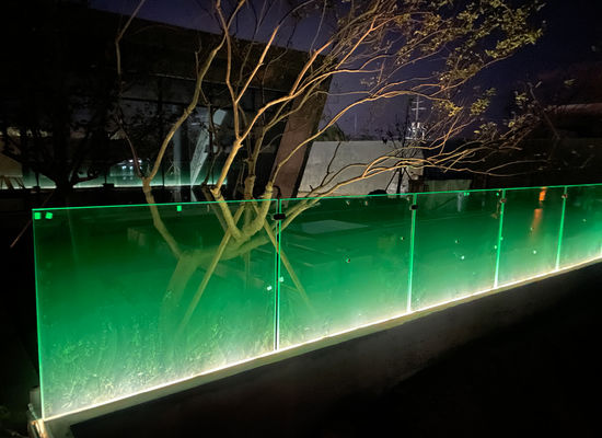 12 mm schody bez ramy balkon szklany Relin U Channel Z światłem LED