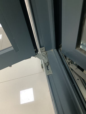 Zestaw aluminium z otwierającą się wnętrzem obudową okien odporna na działanie pogody