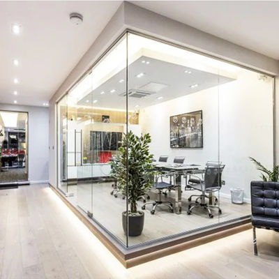 Komercyjne biura Szklane ściany przegrody Wysoki poziom bezpieczeństwa Łatwe utrzymanie