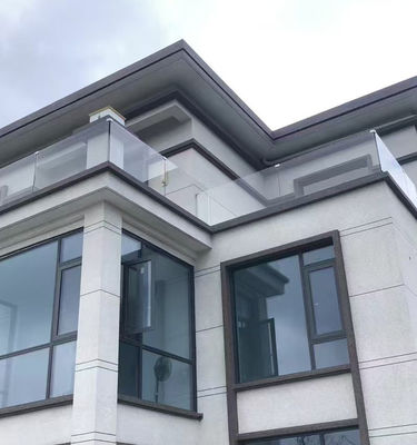 Powłoka powłoki aluminiowej U-kanałowej balustrady szklanej dla budynków