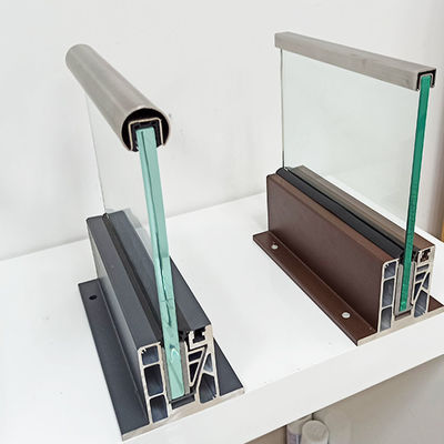 Przejrzysty balustradę bezpieczeństwa z szkła aluminiowego w kanale U