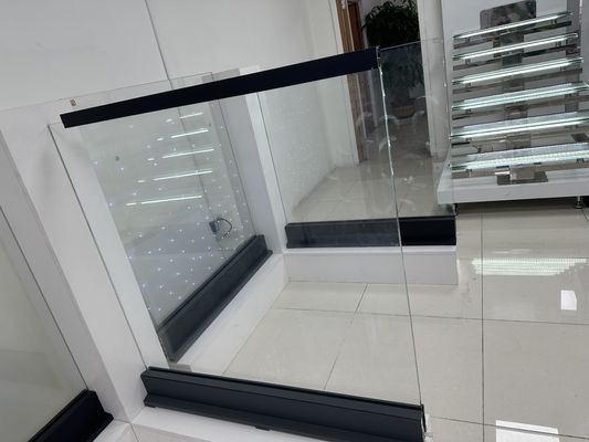Aluminiowa balustrada szklana U-kanału odporna na warunki pogodowe