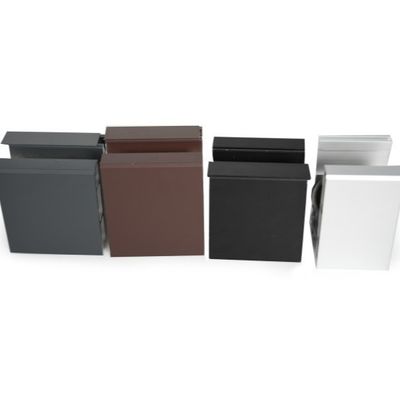 Nowoczesne balustrady balkonów zewnętrznych