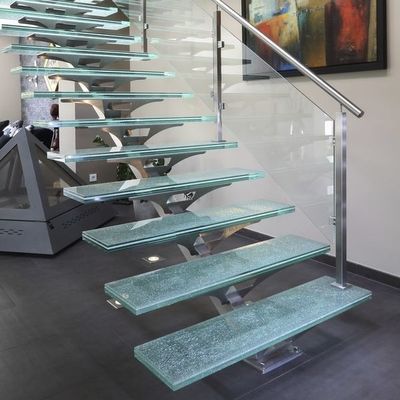 OEM/ODM Niestandardowe Elegant Design Szklane Schody Z Szklanymi Rurami I Auto Led