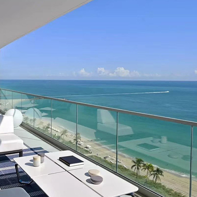Anty-huraganowe, hartowane, laminowane szklane balustrady zewnętrzne na balkon